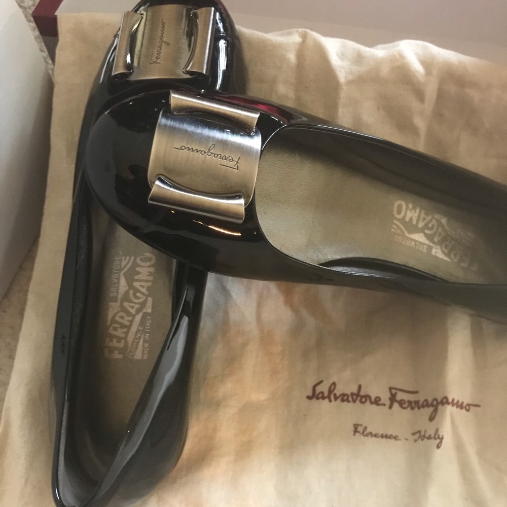 Salvatore Ferragamo Blk Patent Leather LadiesFlats